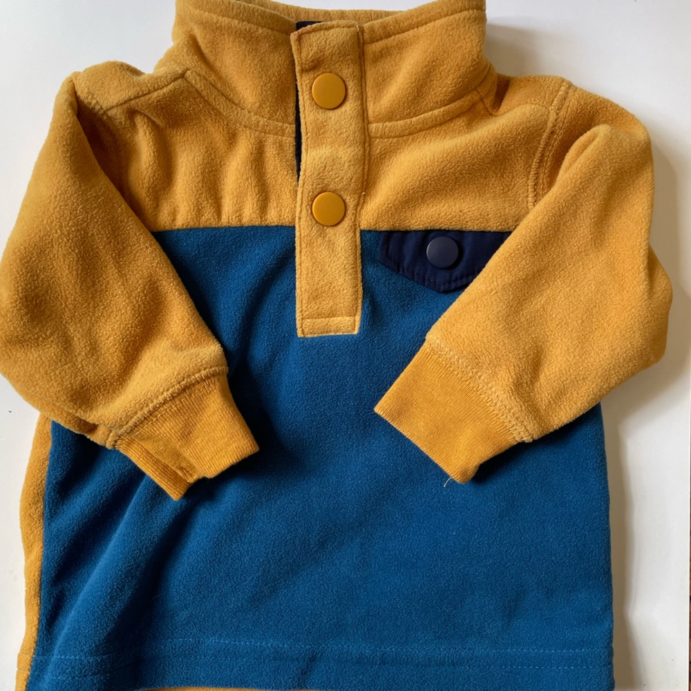 Carter’s polar tracksuit